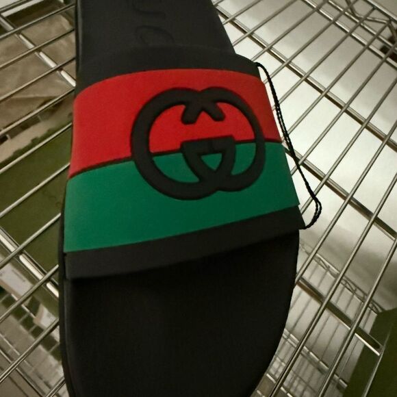 Brand new with box Gucci Black, Red, and Green mens Sandals slippers - Picture 2 of 15